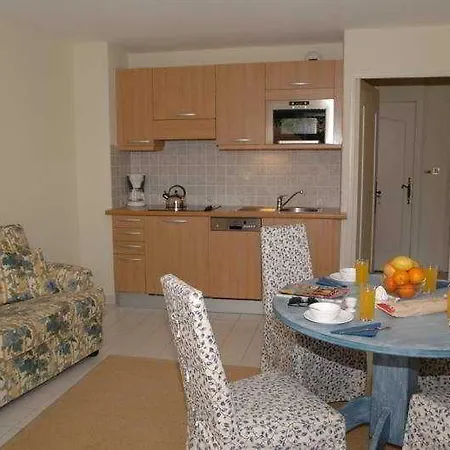 Odalys Caesar Domus Vakantiepark Saint-Tropez
